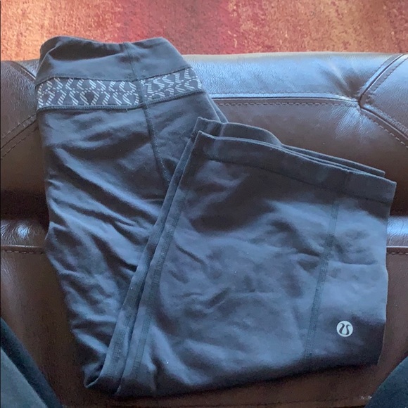 Lululemon Gray Capris